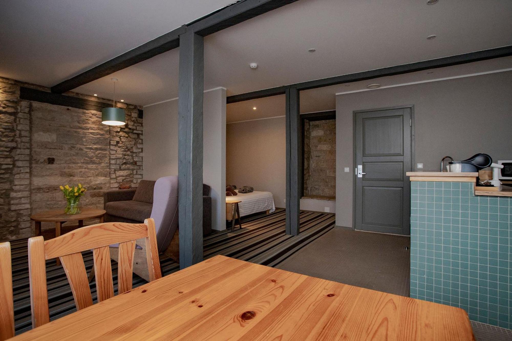 Johan Design & Spa Hotel Kuressaare Zimmer foto